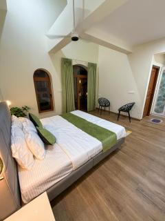 The Cairo Villa by Redrock Villa's - Goa - 4