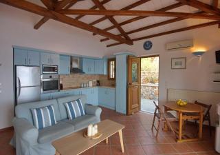 Alonissos Luxury Villa with Jacuzzi and Beach - Agios Dimitrios - 5