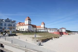 Aparthotel Ostsee FeWo 35 Balkon, Meerblick, Strand - Binz - 2