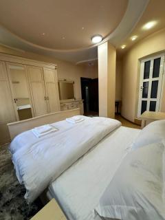 Квартира - - 2