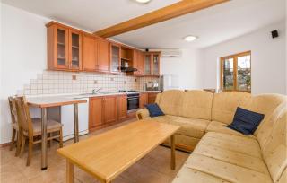 Awesome Apartment In Sv,juraj With Wifi - Sveti Juraj - 8