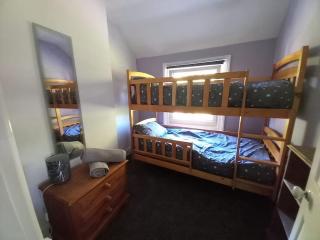 Charming Village Cottage with Hot Tub - Canterbury - 8