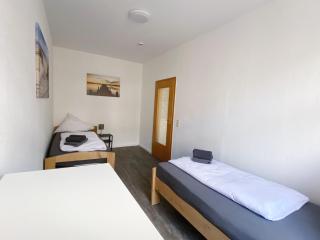 Top-Lage Apartments für 4 Personen, Premium mit Doppelbett oder Standard mit Einzelbetten - Magdeburgo - 4