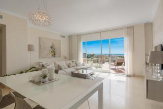 Casa Eso es Oro Estepona - Stunning Views And Peaceful Escape - 2 Communal Pools - 4