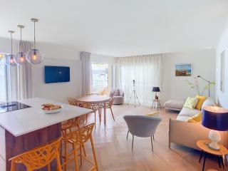 Une véritable perle 342L HUI - Cannes - 7