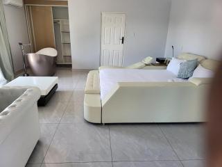 Lamour Guest House - 2