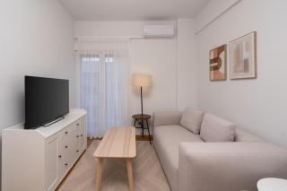 LIV - Captivating Apartment in Pagrati - Athens - 9