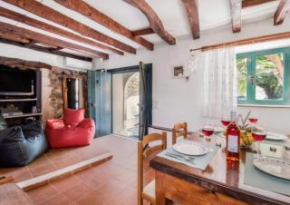 2-Bed Home in Kolivata - Sleeps 4 - WiFi - Parking - Kolliváta - 5