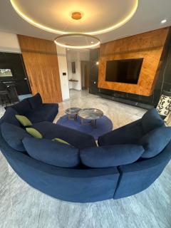 Villa in Marrakech - 5 Suites, Heated Pool, Jacuzzi, Transportation, Volleyball & Padle Court, Complimentary Breakfast - 9