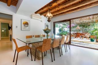 Villa near Ibiza Town sleeps 13 - 2