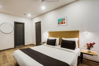 Townhouse Rajdhani Residency - Surūrnagar - 8