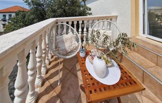 2 Bedroom Lovely Apartment In Rogoznica - Rogoznica - 2
