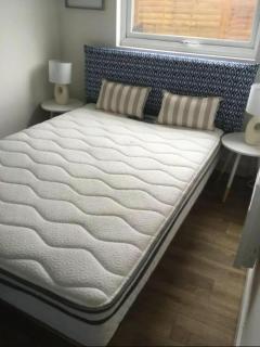 Chalet With Free Wifi At Rainbows End Near A Lovely Norfolk Beach Ref 31002R - 8