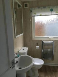 Chalet With Free Wifi At Rainbows End Near A Lovely Norfolk Beach Ref 31002R - Bacton - 5