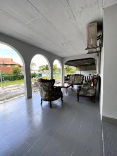 Dr NIMs Guesthouse 4 Bedrooms Bungalow - Johor Bahru - 1