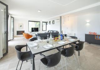 Owl Booking Villa Tereu - Luxury Retreat with Mountain Views - 1