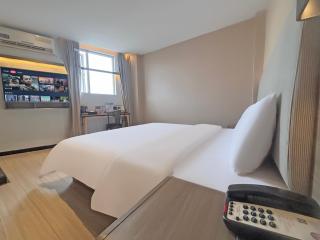 Lai Yi Hotel Changji Road Anting Subway Station Branch - 4