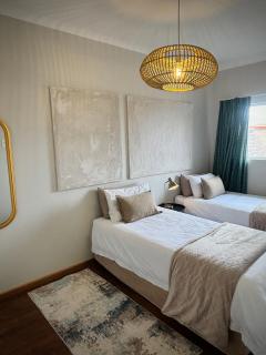 3 bedroom house with magnificent ocean views - 5