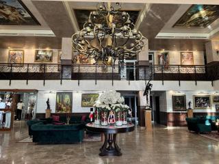 Goldenburg Residence - 1