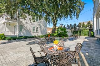 Charming 2BR on Carondelet by Hosteeva - New Orleans - 9