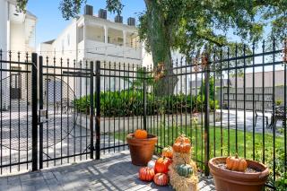 Charming 2BR on Carondelet by Hosteeva - New Orleans - 7