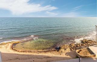 Nice Apartment In Torrevieja - Torrevieja - 9