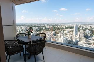 City Center 2BR Flat, 26th Floor View, Pool & Gym - Nicosia - 6