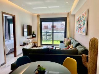 Beachside Apartment - Downtown Terrace & Beach - 9
