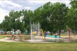 Bo's Big Green Charming Retreat Hot Tub Games - Billings - 9