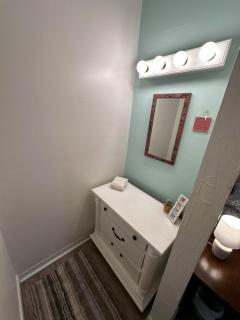 Barb's and Bo's Cozy Home with Office and Covered Parking - Billings - 7