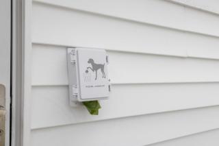 Bo360 White House with Fenced Yard - 7