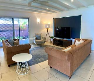 Large Family Home With Separate Studio, Buderim - Buderim - 3