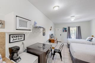 Wasser Lodge #203 - Catfish Way - New Braunfels - 4