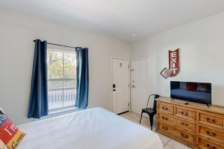 Wasser Lodge #206 - Wurst Dr. - New Braunfels - 3