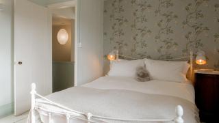 Chequers Cottage -  - 8