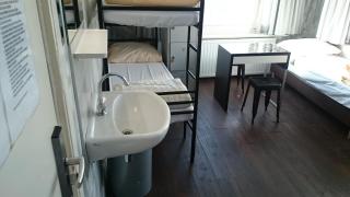 Amigo Budget Hotel - 8