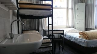 Amigo Budget Hotel - 4