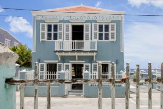Private Oceanfront luxurious city villa with pool and beach - Willemstad - 9