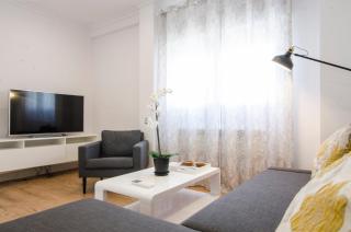 Bright Stylish 2BD 2BTH - CITY CENTRE - 4