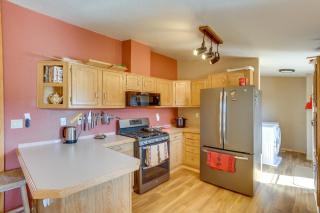Stunning Views Quiet Bluff Home Near Hiking! - Bluff - 3