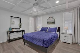 The Smart Stay ! New Remodel! Minutes from Atlanta - 2