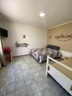 Depto semicéntrico en Tandil con amplio patio verde y parrilla! - Tandil - 1
