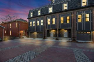The Golden Hour - Luxury and Rooftop Hot Tub - Columbus - 5