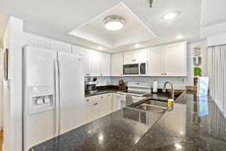 Ground Floor Oceanfront. Steps to the Pool Beach Sunrise 103 - Edgewater - 7