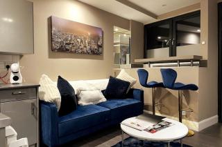 MODERN 1 BED LEITH TRAM STATION Edinburgh - Edimburgo - 0