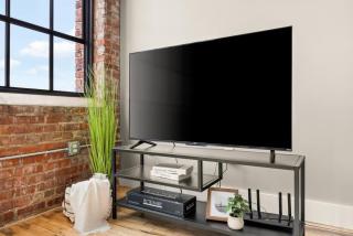 The Urban Loft - Stylish Industrial Living - Peoria - 5