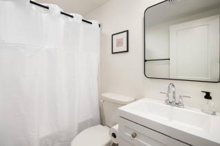 The Silo 8 - Modern 2BD in a Quiet Neighborhood - 7