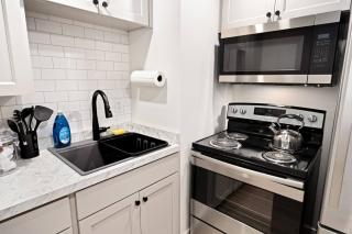 The Silo 8 - Modern 2BD in a Quiet Neighborhood - 6