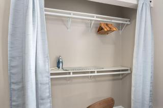 Stylish Studio Apartment with Modern Touches - Peoria - 2
