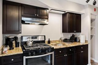 Urban 1BD moments away from DT Peoria - Peoria - 1